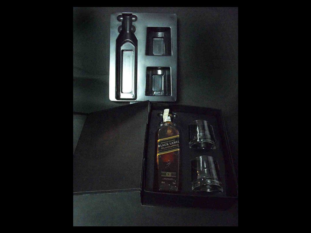 Blister plastic pentru set cadou sticla si pahare (1)
