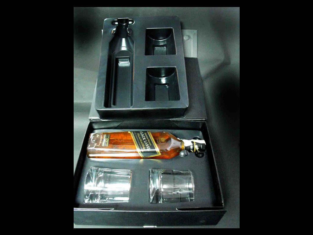 Blister plastic pentru set cadou sticla si pahare (2)