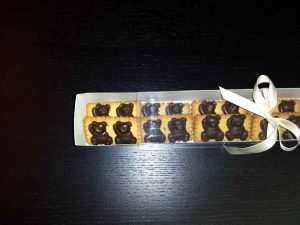 Cutie-din-carton-pentru-biscuiti-usulet-1-1-300x225