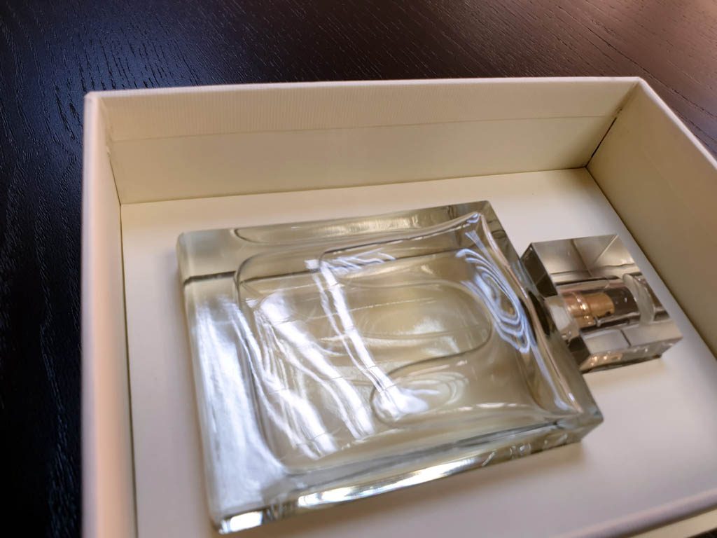 Cutii Rigide Rezistente Din Mucava Cu Magnet Pentru Parfum (model 6096) (16)