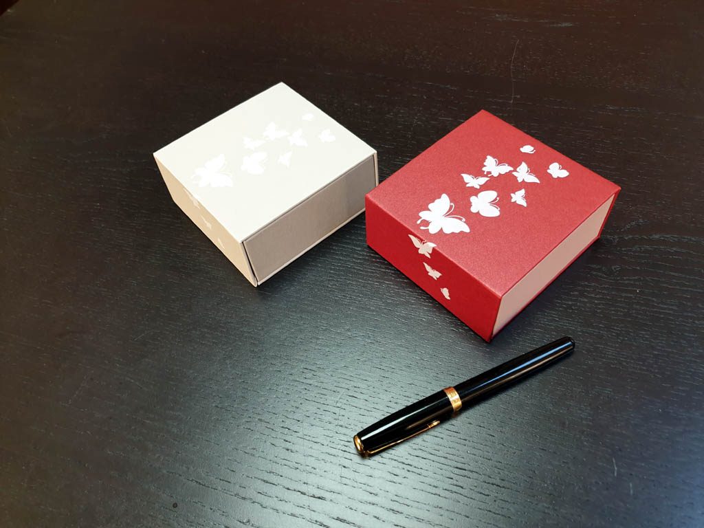 Cutii Rigide Rezistente Din Mucava cu magnet pentru accesorii (model 6098) (3)