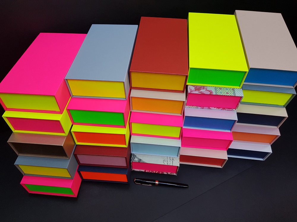 Cutii colorate cu magnet (model 6081) (3)