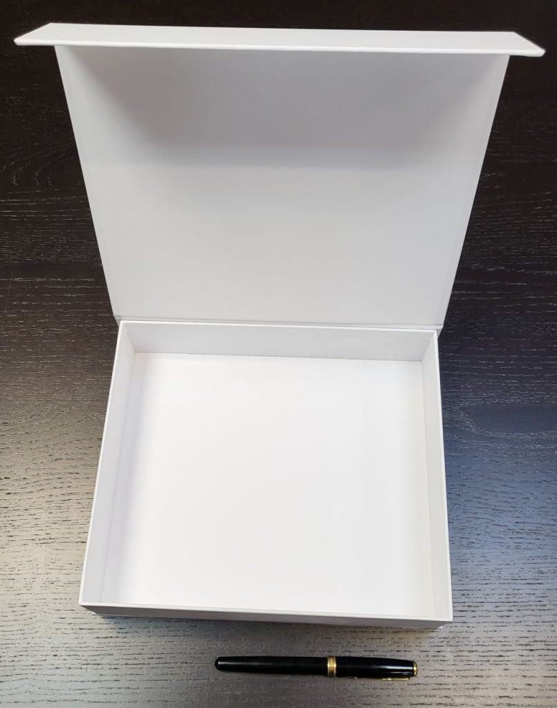 6522-Cutie cu magnet 230x200x50mm-2