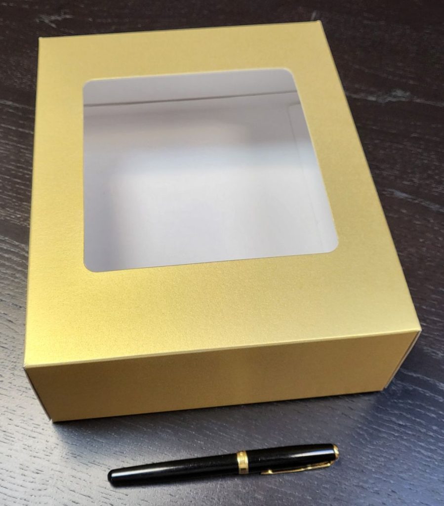 891-cutie pliabila aurie cu fereastra-1